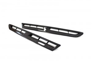 Nissan GT-R Front Fender Duct Set - Carbon Fiber Nissan GT-R Front Fender Duct Set - Carbon Fiber